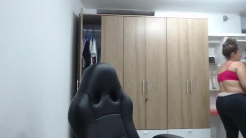 Roxana online show from 02-05-26, 01:32