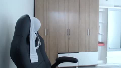 Roxana online show from 07-18-26, 06:01