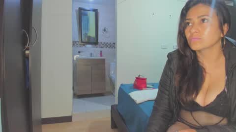 roxanasexy2025 online show from 03-07-25, 12:01