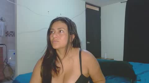 roxanasexy2025 online show from 10-19-25, 01:34