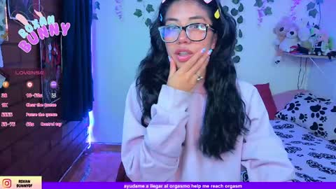 Snapshot of roxanbunny chatting on 06-10-26, 02:45 roxxy online show from 06-10-26, 02:45
