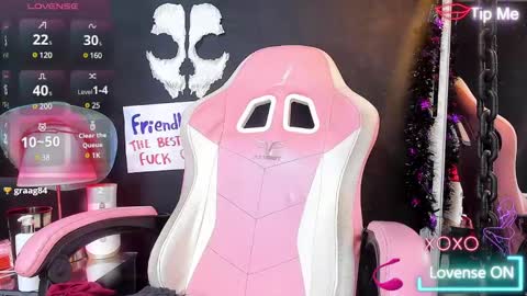 Roxane  online show from 03-07-25, 01:07