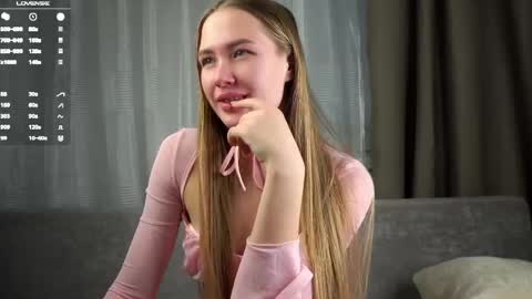 Anna Lokiss online show from 04-03-26, 12:36