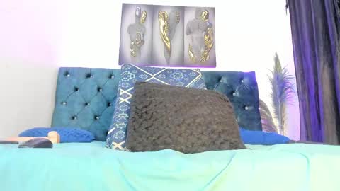 Snapshot of roxanna_0 chatting on 04-30-26, 10:54 Roxanna online show from 04-30-26, 10:54
