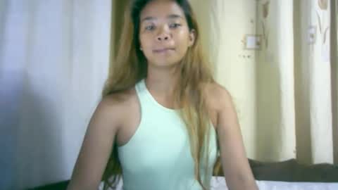 roxanne_98 online show from 11-22-25, 11:37