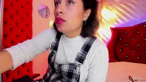 roxanne_han online show from 05-17-26, 02:53
