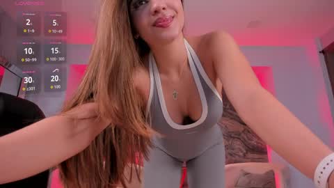 Roxanne Hill  online show from 04-02-26, 12:14