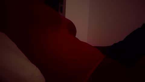 Snapshot of roxi6969 chatting on 02-16-25, 03:27 Power play online show from 02-16-25, 03:27