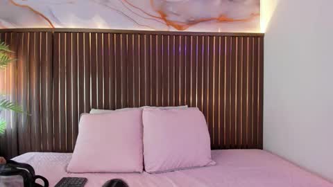 Roxie  online show from 02-20-26, 12:05