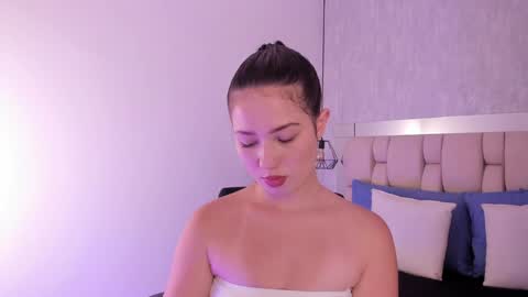 Roxie  online show from 01-21-25, 07:39