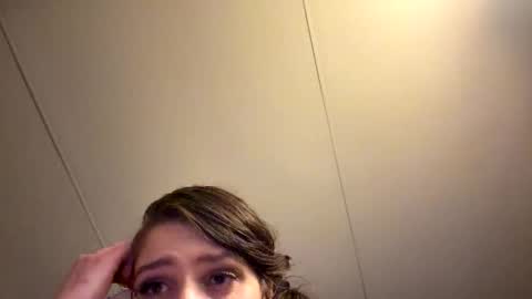 Snapshot of roxiebcali chatting on 12-14-25, 10:09 Roxybcali online show from 12-14-25, 10:09