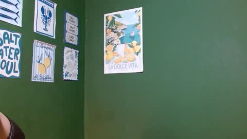 Snapshot of roxiehood chatting on 02-03-26, 02:53 Roxie online show from 02-03-26, 02:53