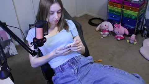 roxie online show from 10-10-25, 10:42