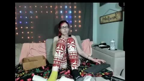 roxihazeleyes online show from 02-11-25, 01:20