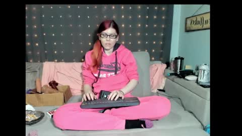 roxihazeleyes online show from 03-02-25, 03:48