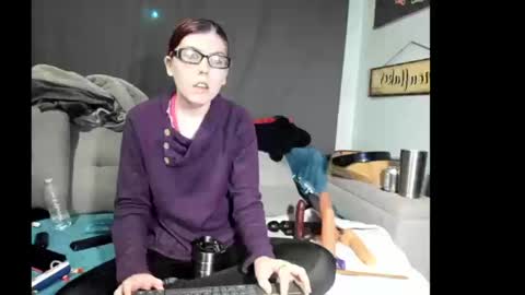 roxihazeleyes online show from 09-09-25, 12:37