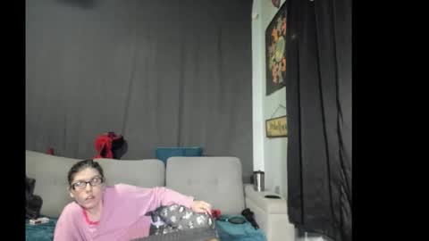 roxihazeleyes online show from 11-15-25, 01:07