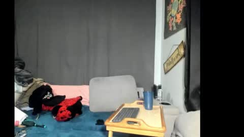 roxihazeleyes online show from 03-03-26, 06:19