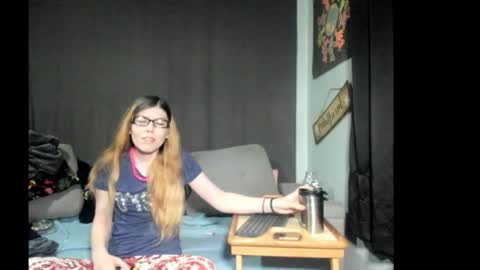 roxihazeleyes online show from 03-08-26, 09:13