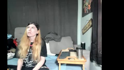 roxihazeleyes online show from 03-17-26, 02:42