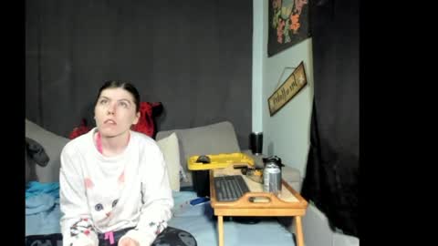 roxihazeleyes online show from 04-08-26, 03:17