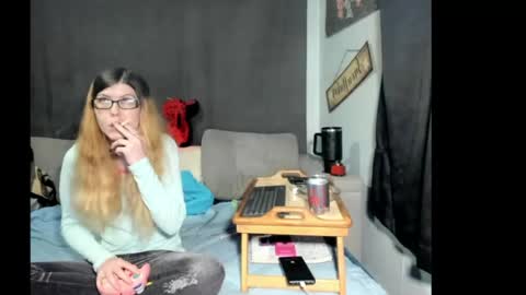 roxihazeleyes online show from 04-21-26, 01:29