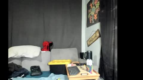 roxihazeleyes online show from 05-12-26, 12:35