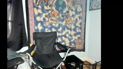 roxihazeleyes online show from 07-17-26, 12:56