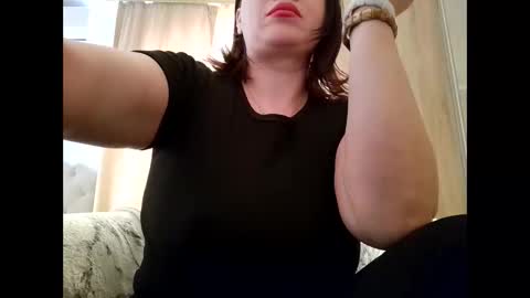 Snapshot of roxolanaa_sexy chatting on 03-27-26, 08:37 ROXOLANAA SEXY online show from 03-27-26, 08:37