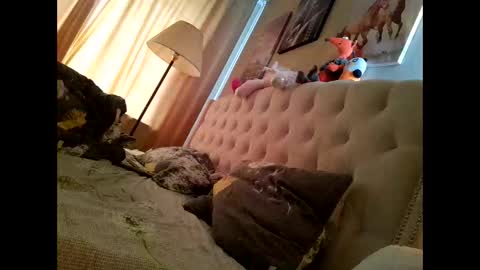 Snapshot of roxolanaa_sexy chatting on 03-28-26, 01:11 ROXOLANAA SEXY online show from 03-28-26, 01:11