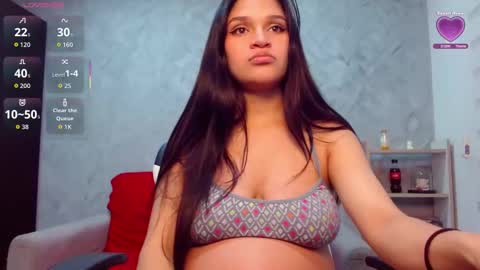 roxxi_2110 online show from 10-11-25, 02:22