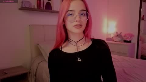 Snapshot of roxxy_mora chatting on 12-03-25, 10:30 Roxxy online show from 12-03-25, 10:30