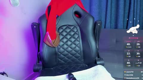 Snapshot of roxy_clark chatting on 02-10-25, 09:36 Annah online show from 02-10-25, 09:36