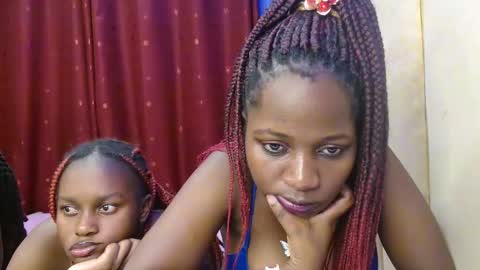 Snapshot of roxy_heather chatting on 02-20-26, 06:30 Roxy online show from 02-20-26, 06:30