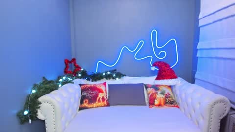 Roxy online show from 12-29-24, 01:24