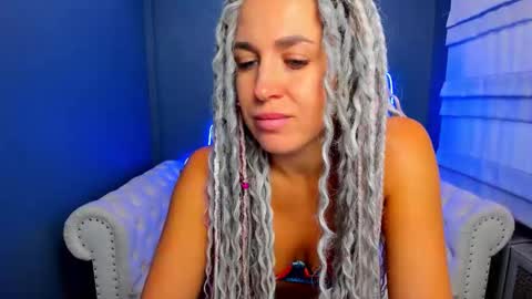 Roxy online show from 09-11-25, 01:28