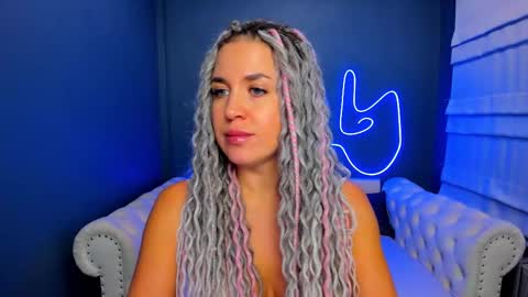 Roxy online show from 10-07-25, 01:25