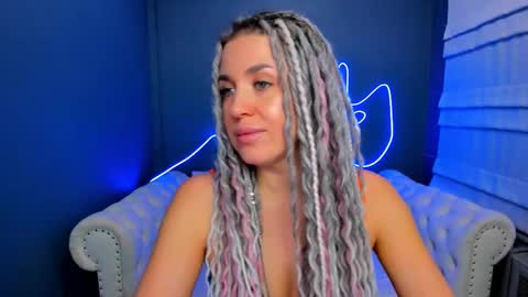 Snapshot of roxy_mars chatting on 01-16-26, 02:04 Roxy online show from 01-16-26, 02:04