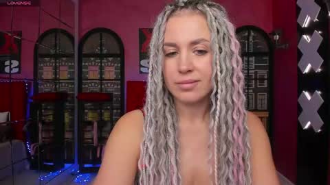 Roxy online show from 05-08-26, 02:06