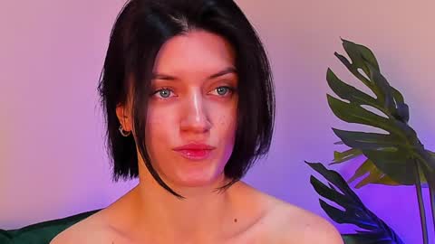 roxy_riot_ online show from 02-03-25, 04:25