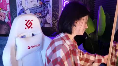 roxy_riot_ online show from 02-21-25, 04:29