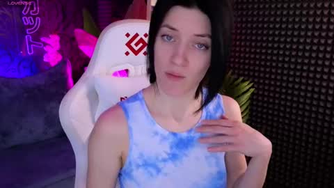 roxy_riot_ online show from 10-11-25, 01:38