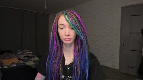 Snapshot of roxy_silver chatting on 01-07-25, 02:51 Roxy online show from 01-07-25, 02:51