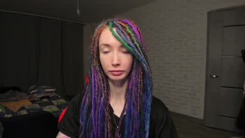 Snapshot of roxy_silver chatting on 01-07-25, 05:53 Roxy online show from 01-07-25, 05:53