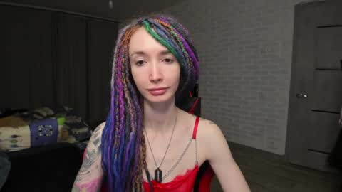 Snapshot of roxy_silver chatting on 01-16-25, 10:02 Roxy online show from 01-16-25, 10:02