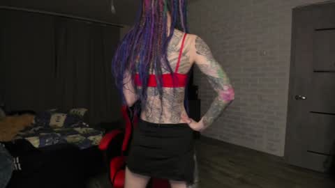 Snapshot of roxy_silver chatting on 01-29-25, 02:40 Roxy online show from 01-29-25, 02:40