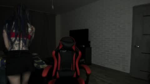 Snapshot of roxy_silver chatting on 02-03-25, 09:18 Roxy online show from 02-03-25, 09:18