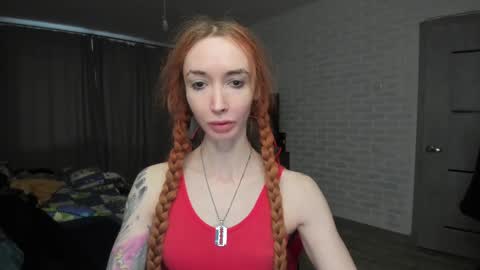 Snapshot of roxy_silver chatting on 02-25-25, 04:57 Roxy online show from 02-25-25, 04:57