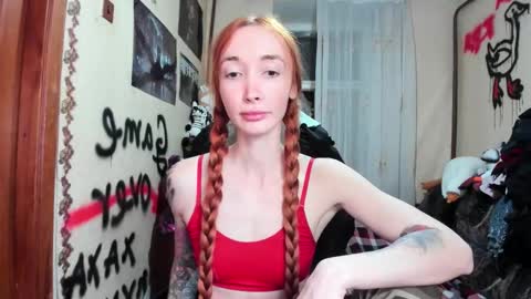 Snapshot of roxy_silver chatting on 12-03-25, 07:56 Roxy online show from 12-03-25, 07:56