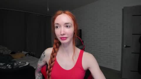 Snapshot of roxy_silver chatting on 12-04-25, 07:11 Roxy online show from 12-04-25, 07:11